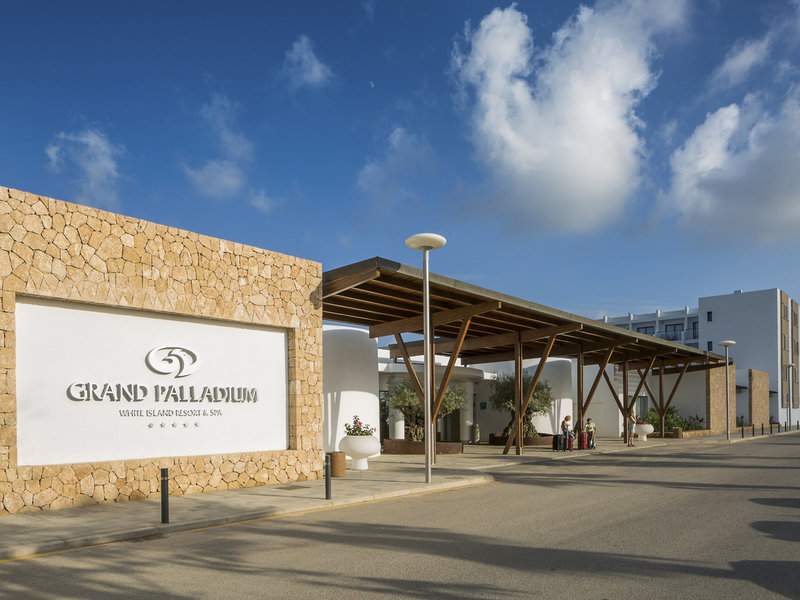 Grand Palladium White Island Resort & Spa 1