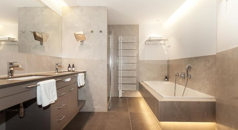 Schlosshotel Fiss 5