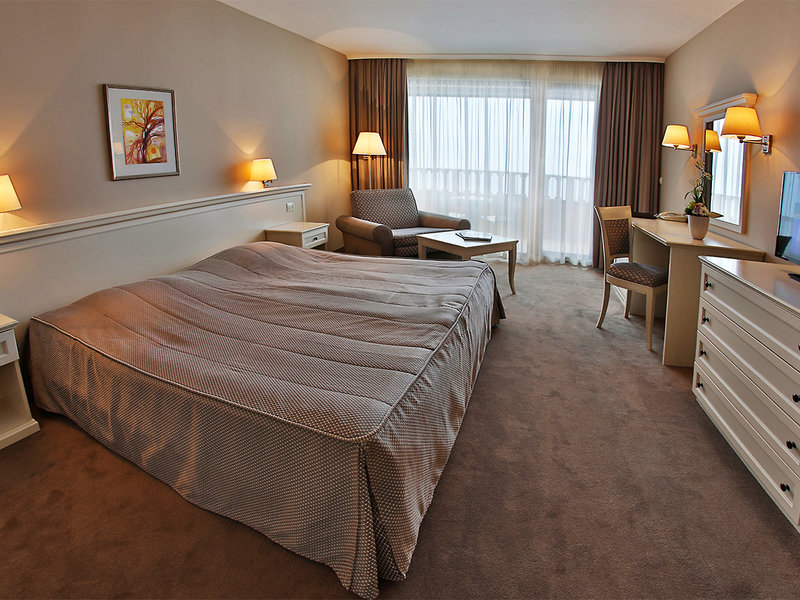 HVD Riviera Beach Hotel 9