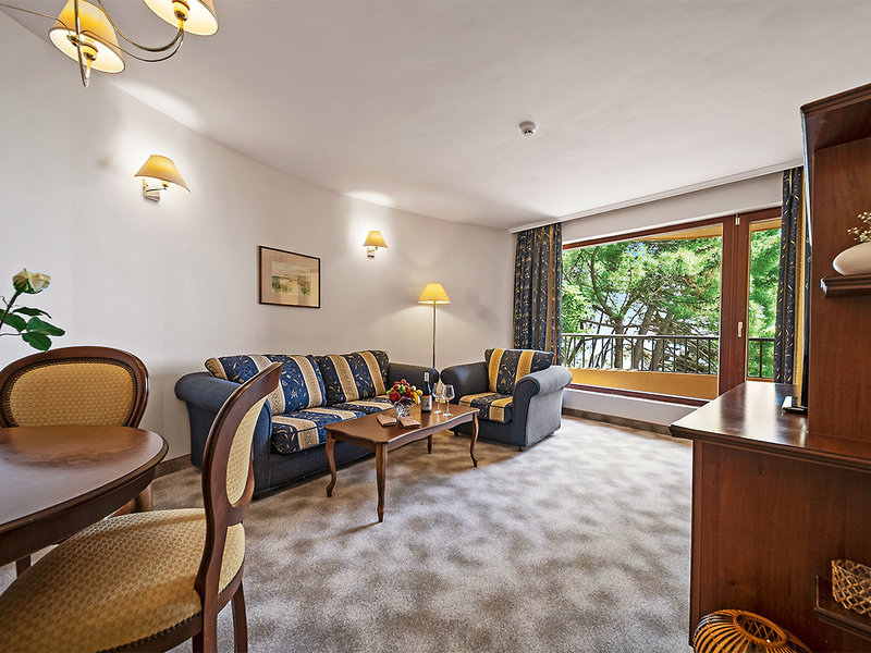 HVD Riviera Beach Hotel 13