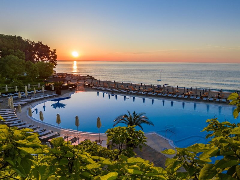 HVD Riviera Beach Hotel 8