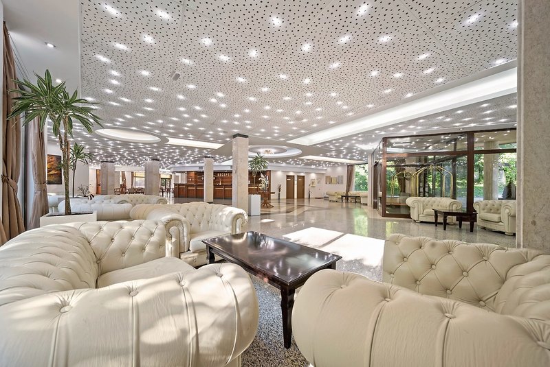 HVD Riviera Beach Hotel 8