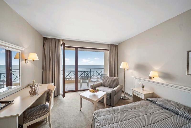 HVD Riviera Beach Hotel 20