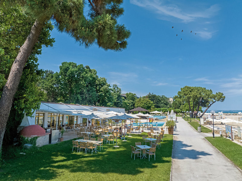 HVD Riviera Beach Hotel 22