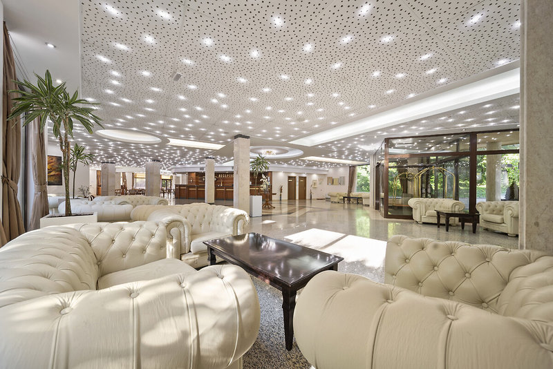 HVD Riviera Beach Hotel 2