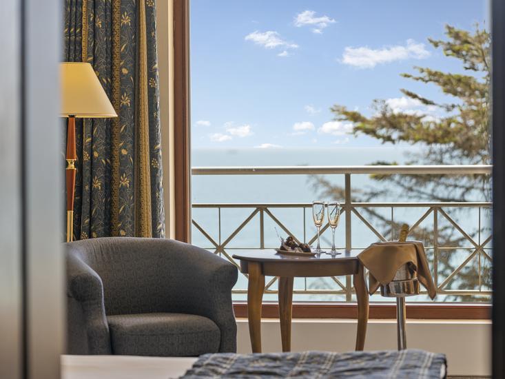 HVD Riviera Beach Hotel 7