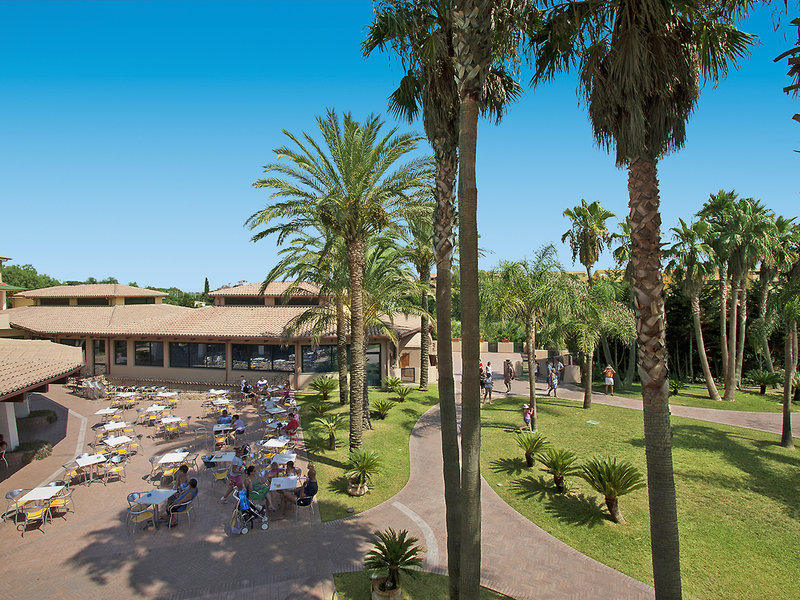 Baia Degli Dei Beach Resort 6