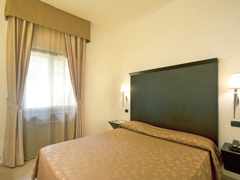 Baia Degli Dei Beach Resort 8