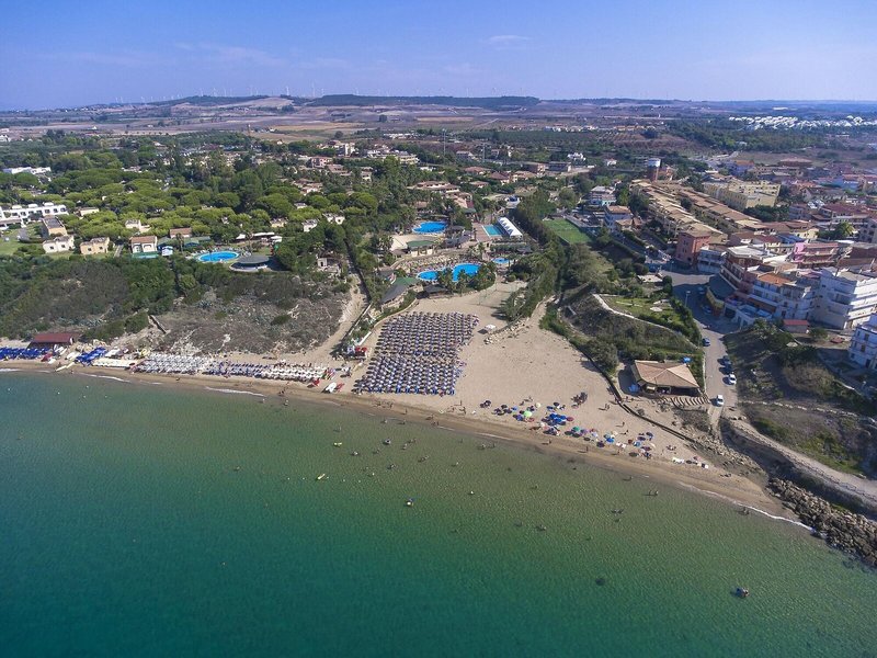 Baia Degli Dei Beach Resort 9
