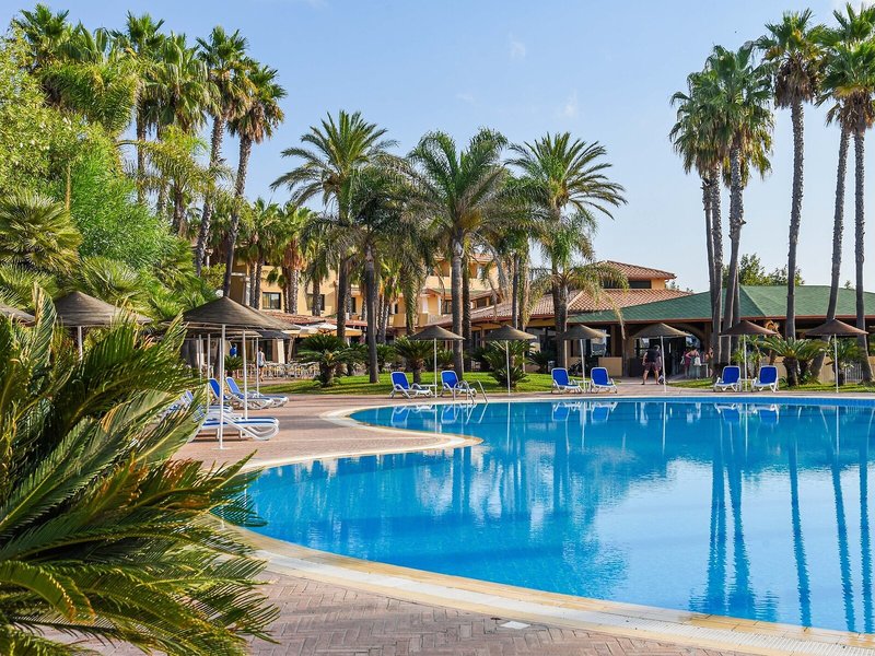 Baia Degli Dei Beach Resort 13