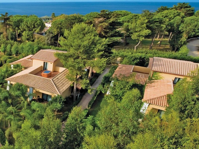 Baia Degli Dei Beach Resort 19
