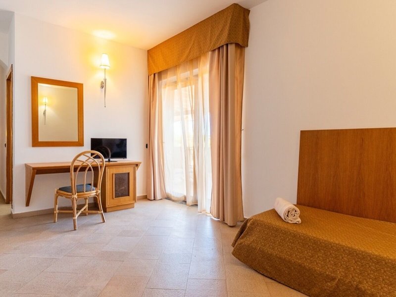 Baia Degli Dei Beach Resort 37