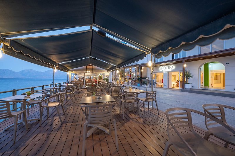 Kitro Beach Hotel 8