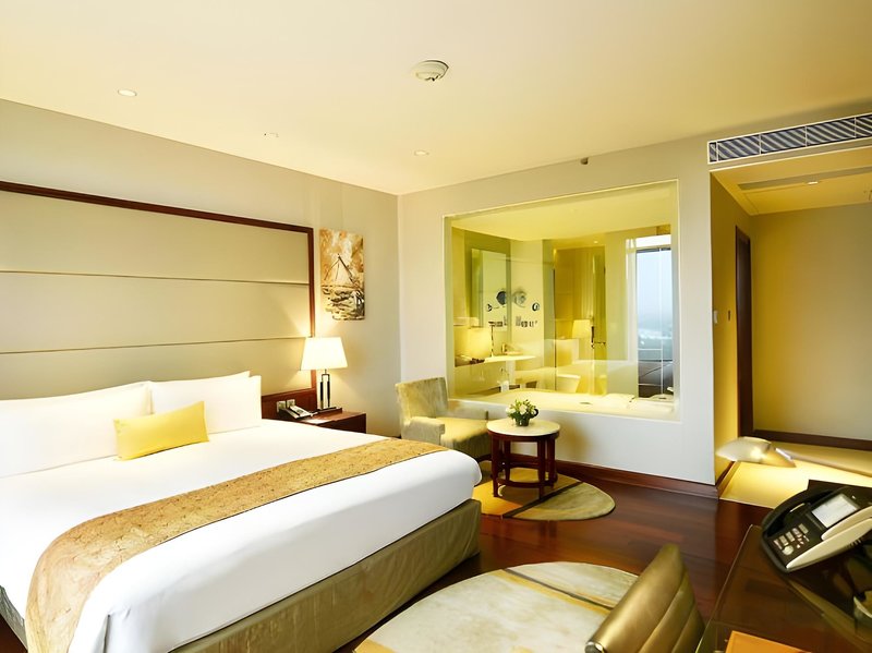 Crowne Plaza Kochi 2