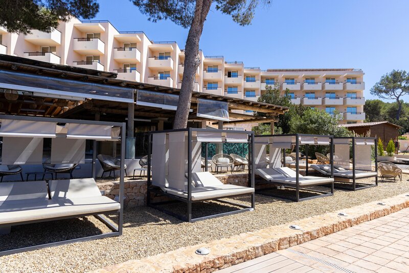 Invisa Figueral Resort 11