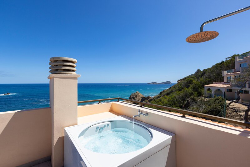 Invisa Figueral Resort 35