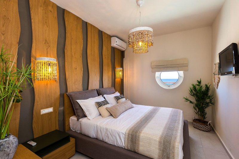 Nostos Beach Boutique Hotel 10