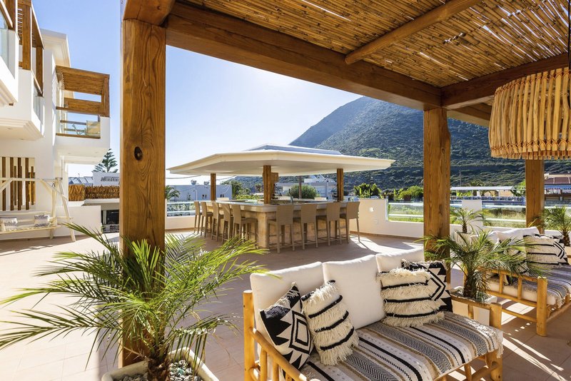 Nostos Beach Boutique Hotel 12