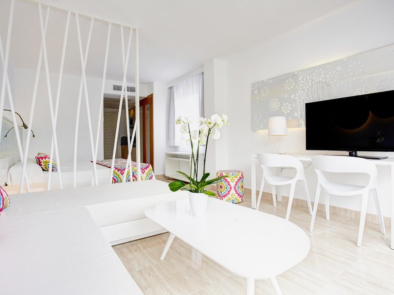 Grupotel Ibiza Beach Resort 33