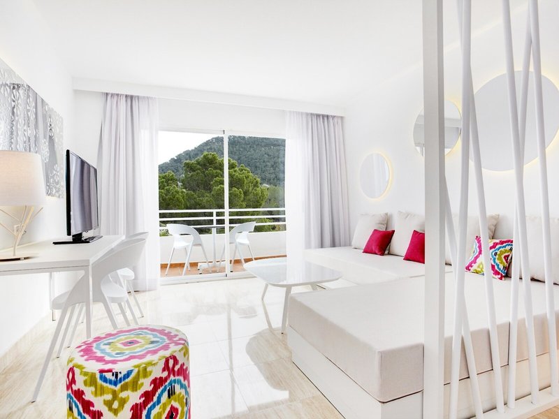 Grupotel Ibiza Beach Resort 32