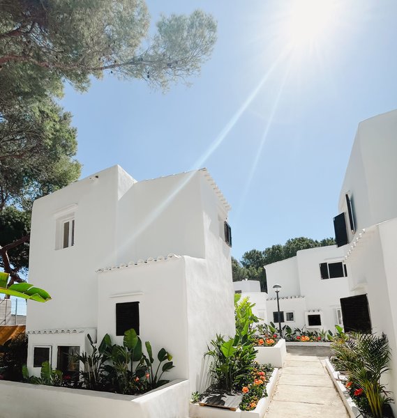 azuLine Club Cala Martina 11