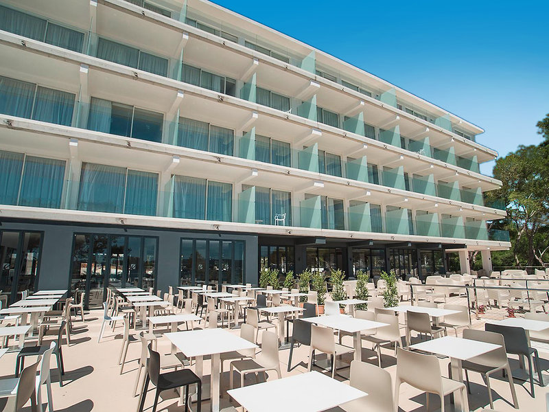 Els Pins Resort & Spa 7