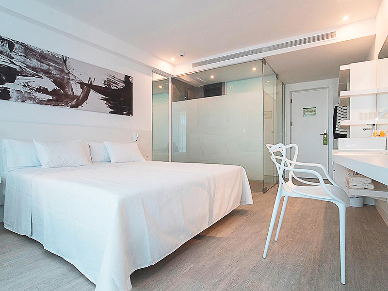 Els Pins Resort & Spa 10