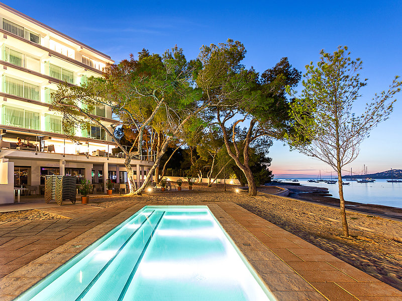 Els Pins Resort & Spa 11