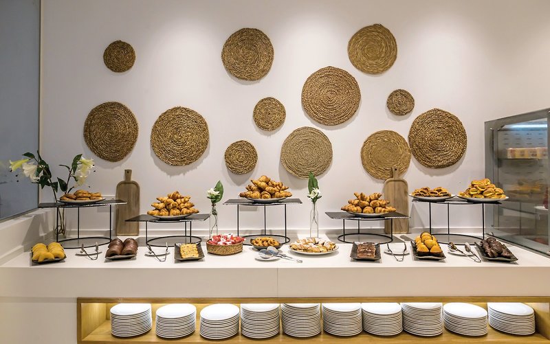 Els Pins Resort & Spa 16