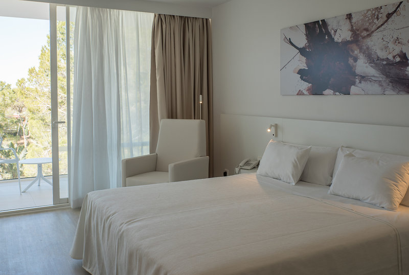 Els Pins Resort & Spa 6