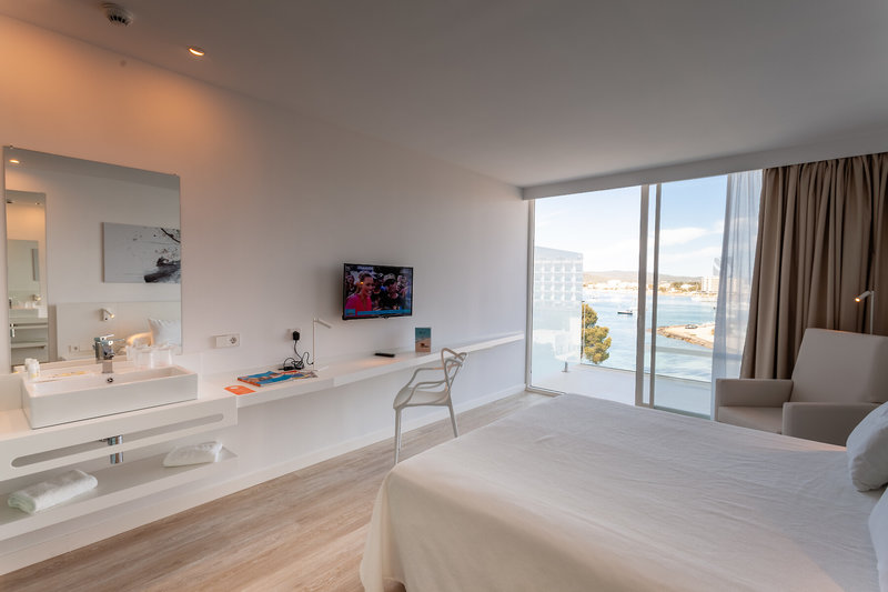 Els Pins Resort & Spa 8