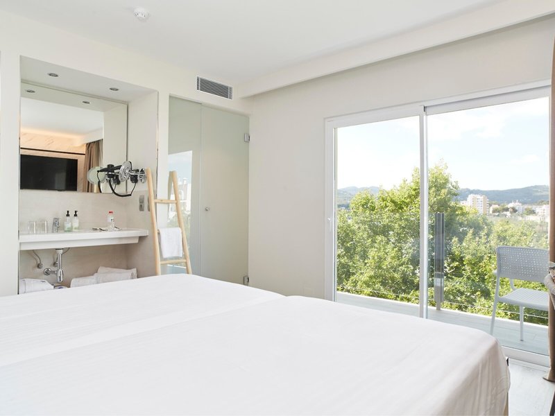 Invisa Hotel Es Pla 24