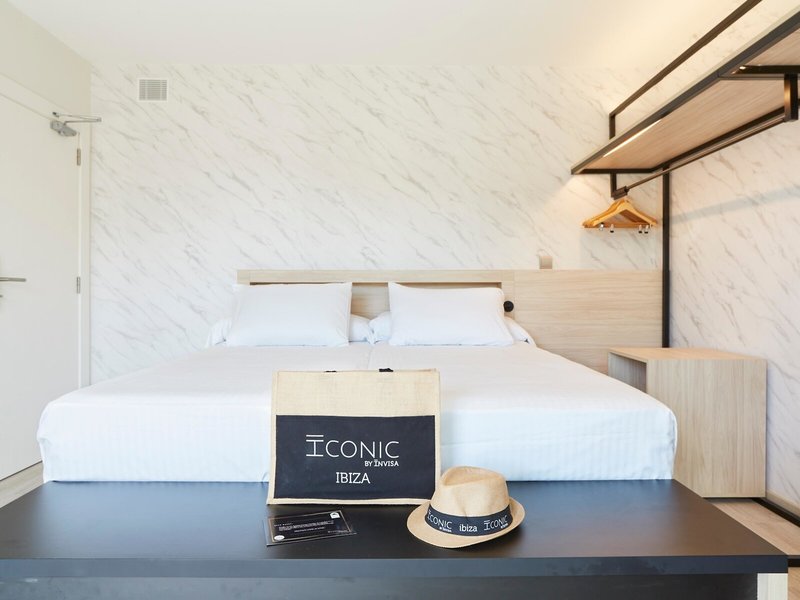 Invisa Hotel Es Pla 30