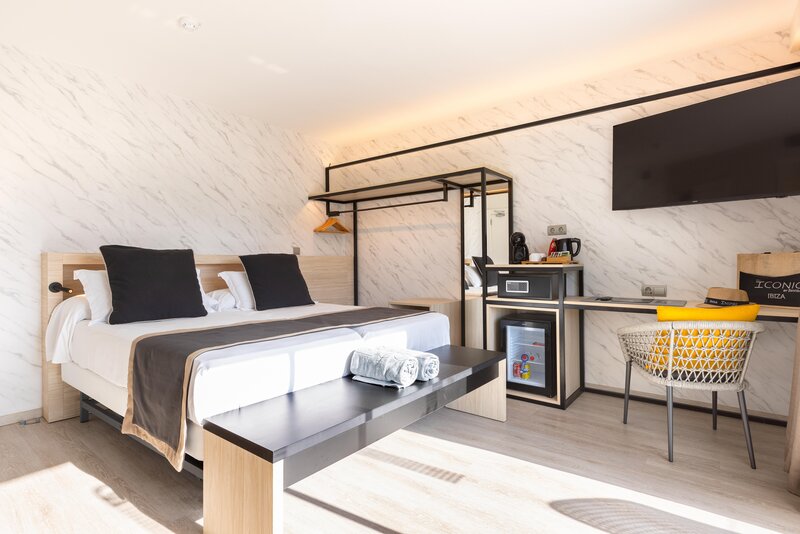 Invisa Hotel Es Pla - Adults Only 23