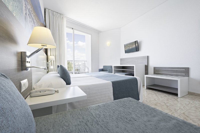 azuLine Hotel Mar Amantis & Mar Amantis II 10