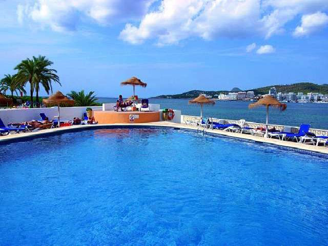 azuLine Hotel Mar Amantis & Mar Amantis II 5