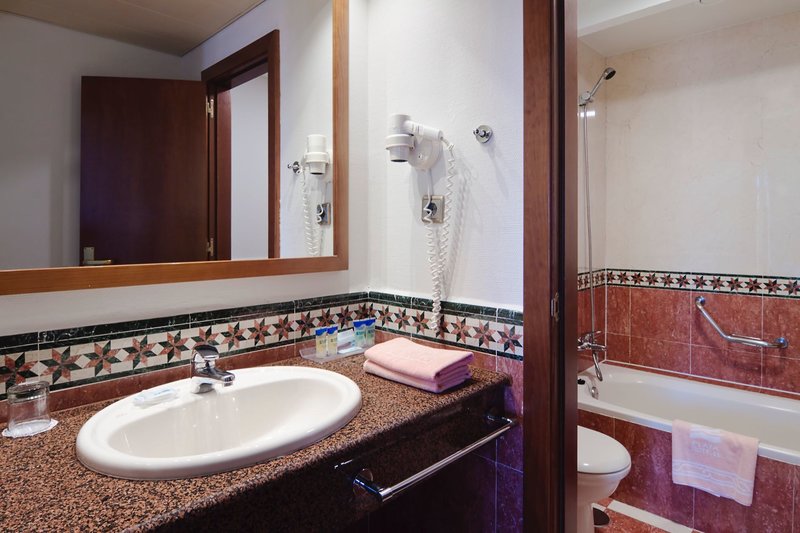 Playacanela 24 - Bathroom Example