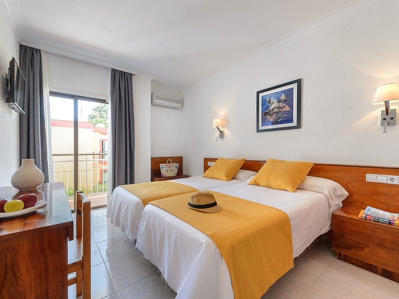 Aparthotel Vibra Bay 22