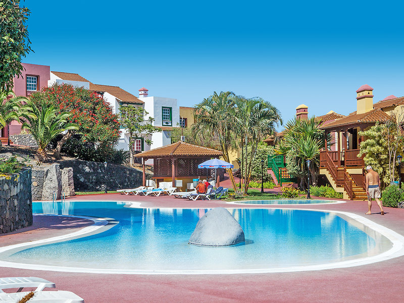 Apartamentos Oasis San Antonio 1