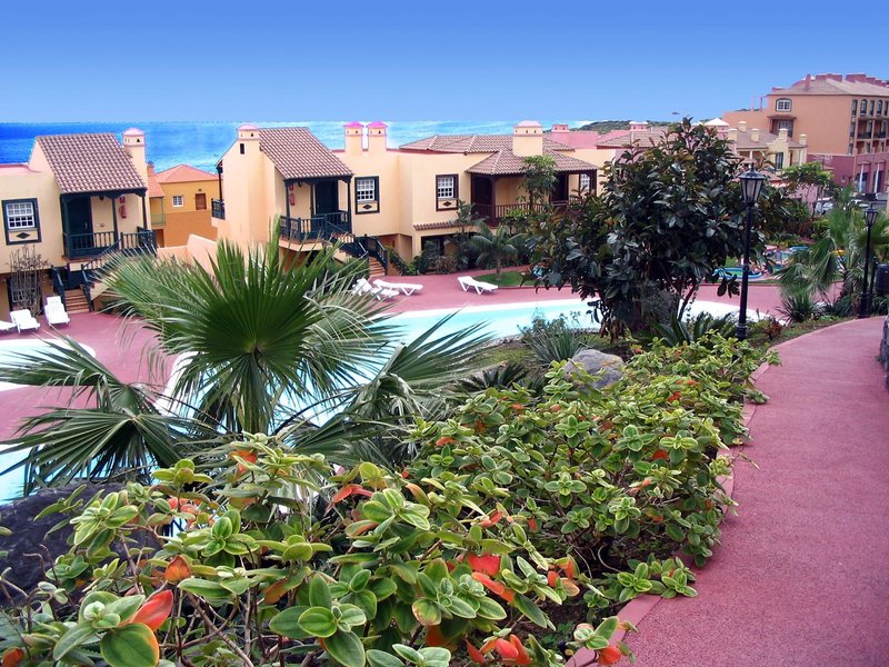 Apartamentos Oasis San Antonio 9