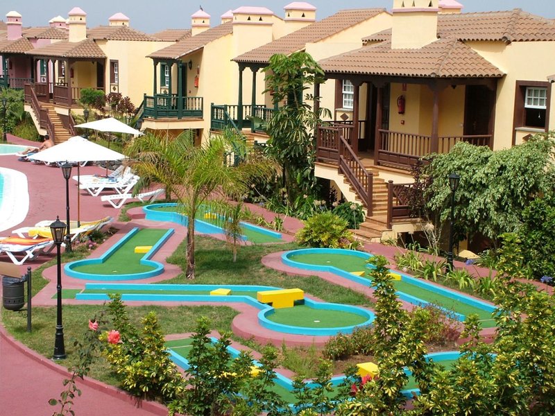 Apartamentos Oasis San Antonio 11