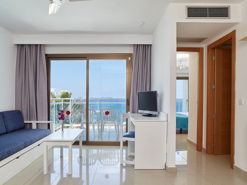 Nereida 6 - Room Example