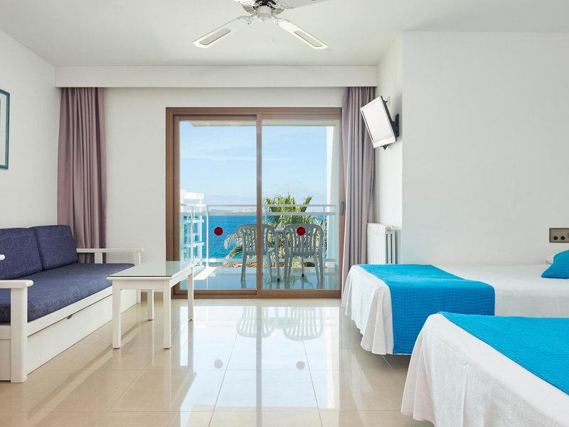 Nereida 7 - Room Example