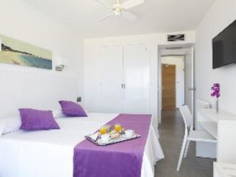 Nereida 9 - Room Example