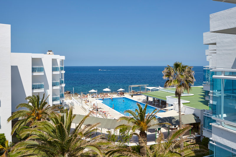 Aparthotel Nereida 3