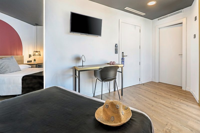 Hotel Vibra District 14