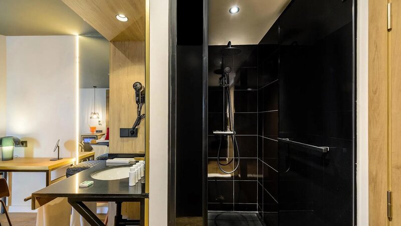 Hotel Vibra District 51