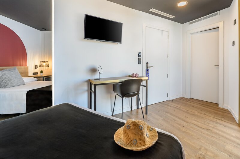 Hotel Vibra District 61