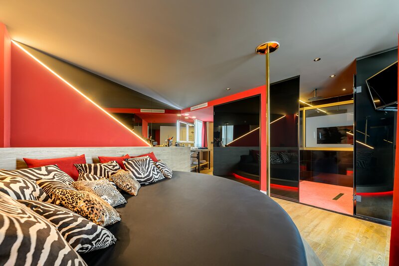 Hotel Vibra District 48