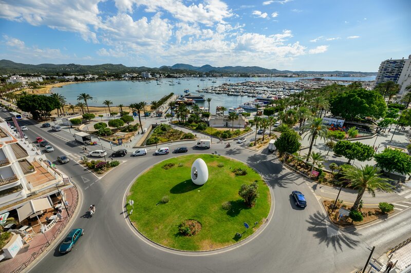 Hotel Vibra District 52